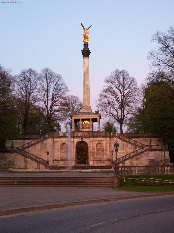 Foto: Mnichov-Friedensengel (And�l m�ru)