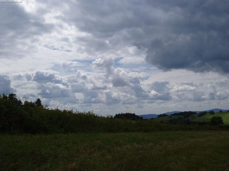 Foto: jesenick� baroko-mraky