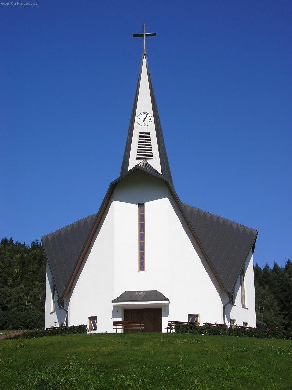 Foto: Kostel sv. Zdislavy v Beskydech