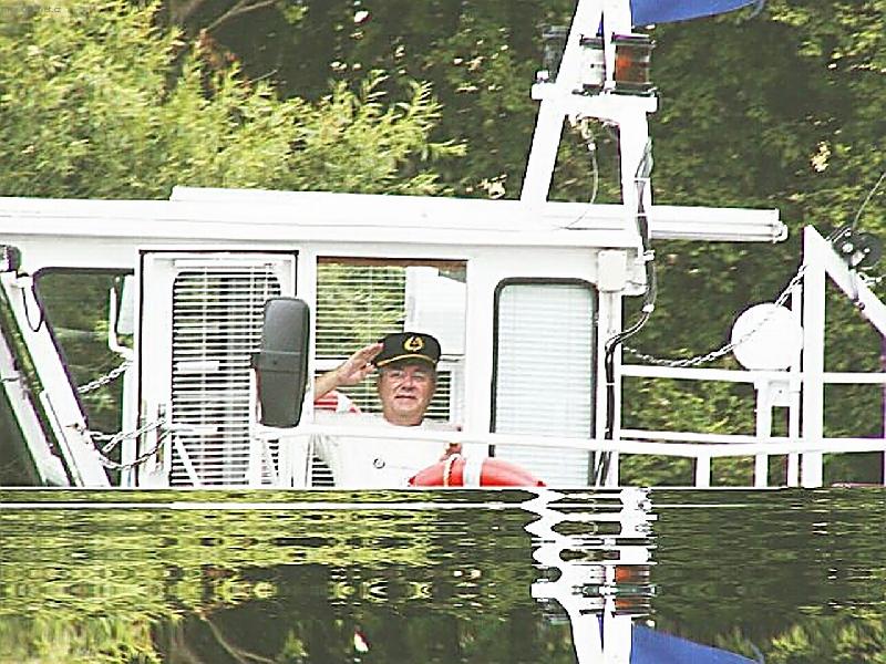 Foto: Arno�t - pardubick� katastrofa-Kapit�n lo� svoji opou�t� posledn�