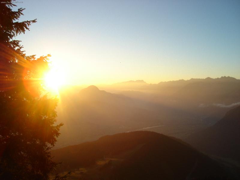 Foto: Solnohradsko...-Kr�sn� v�chod slunce...