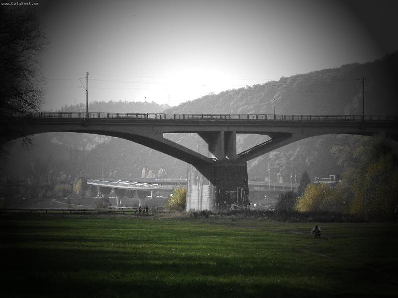 Foto: Kr�sy Prahy-Olympus SP-500 UZ