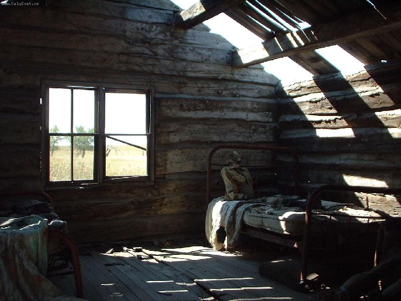 Foto: Bydlen� vhodn� k rekonstrukci :)