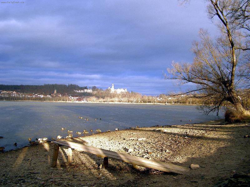 Foto: Hlubok� nad Vltavou-Rybn�k