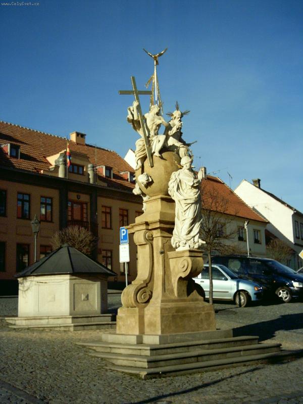 Foto: Socha v n�m�ti nad Oslavou