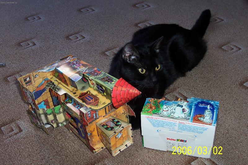 Foto: ko�ka Lucie-Dobyt� stra�ideln�ho hradu...