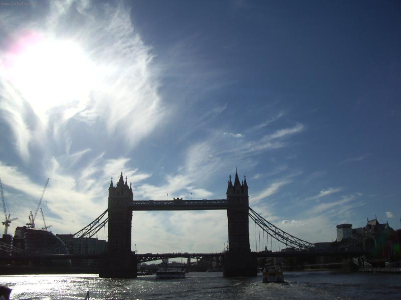 Foto: Op�t Lond�n-plavba lod�