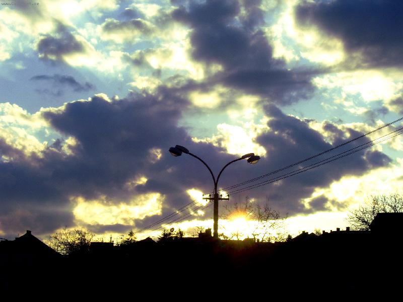 Foto: Z�pad slunce nad Polom�