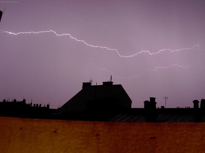 Foto: Blesk-Bou�ka nad Prost�jovem