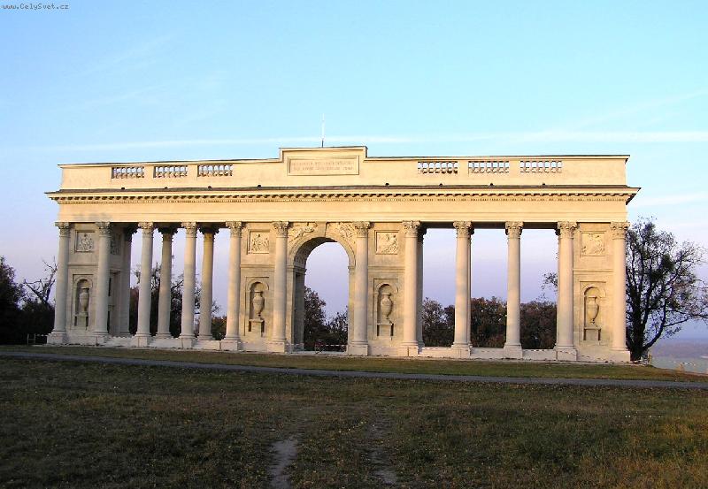 Foto: KR�SY MORAVY-kolon�da