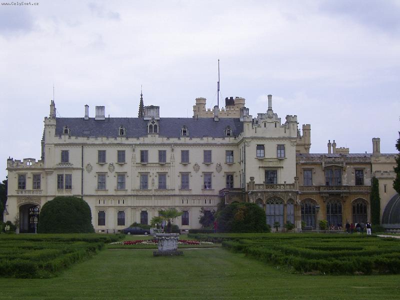 Foto: Lednick� z�mek