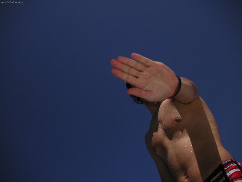 Foto: UZ ME PRESTAN KONECNE FOTIT!!!!-nechut fotit se je pro nej tak typicka..